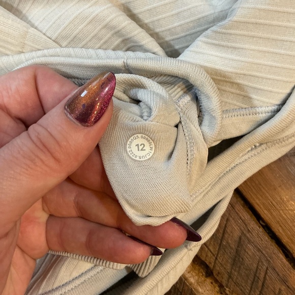 Lululemon Align Ribbed Tank Top light gray/pewter Size 12 - Picture 8 of 8